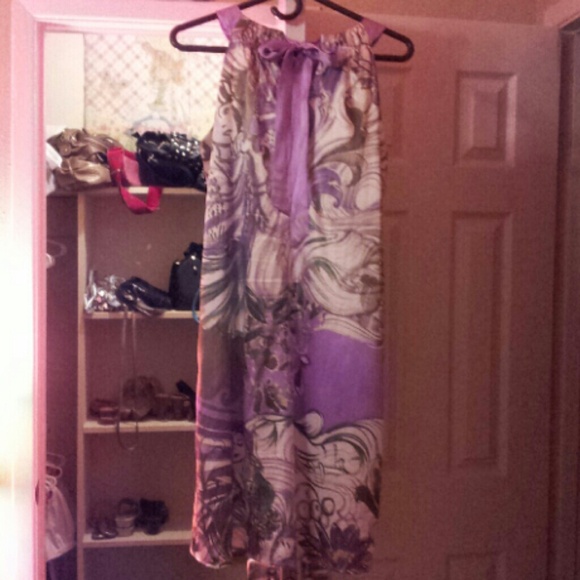 Dress - Picture 2 of 2