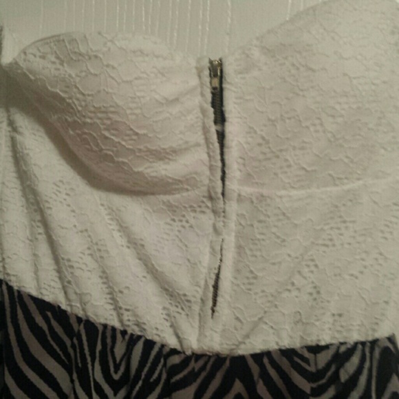 Dress - Picture 2 of 3