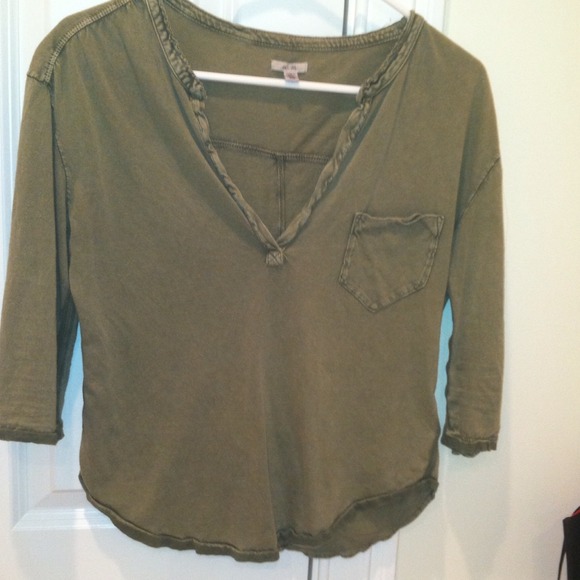 Urban outfitters top 3/4 sleeve