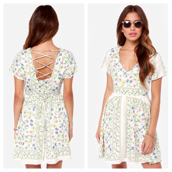 Ivory Floral Print Dress - Picture 2 of 3