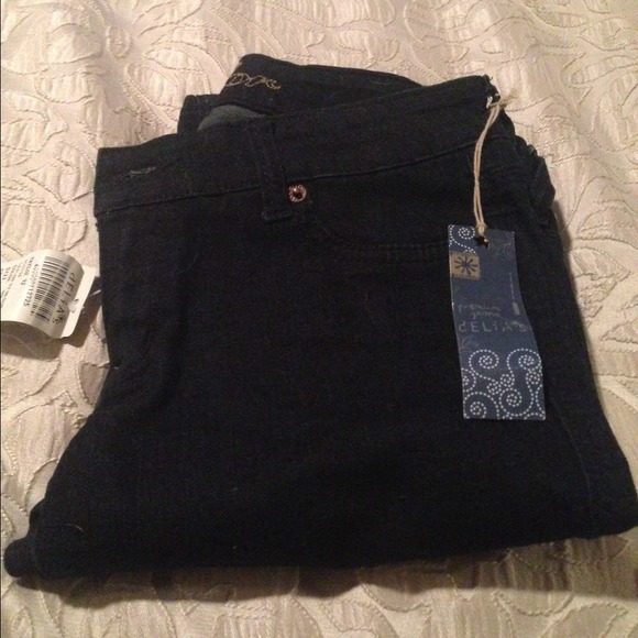 Delia's jeans Taylor style size 3/4