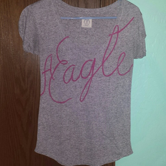 American Eagle V-Neck