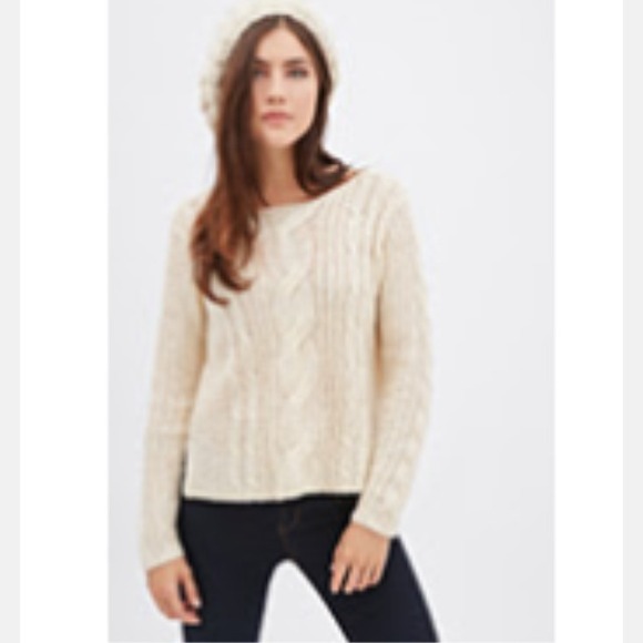 2for 1price !!Cable knit sweater