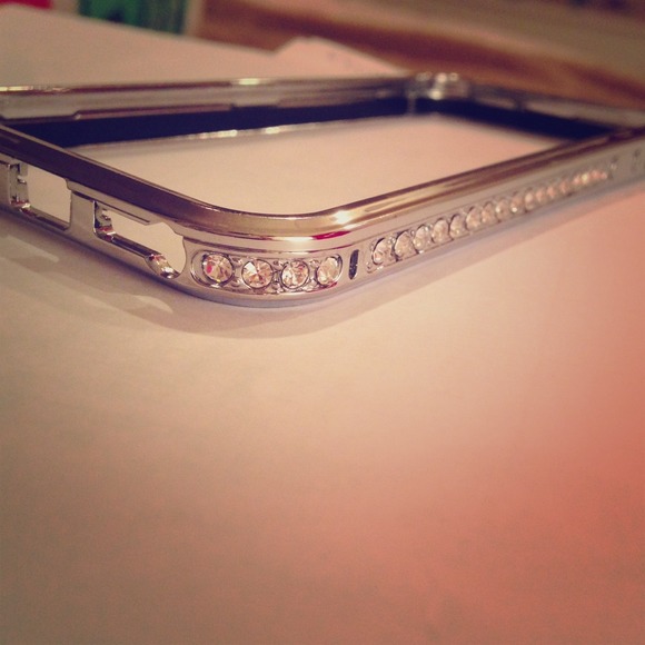 Silver iphone 5/5s case
