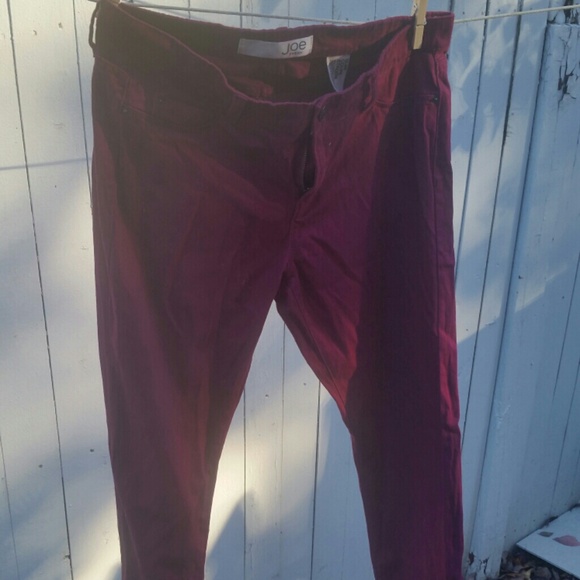 Joe Fresh Maroon basic skinnies - Picture 1 of 3