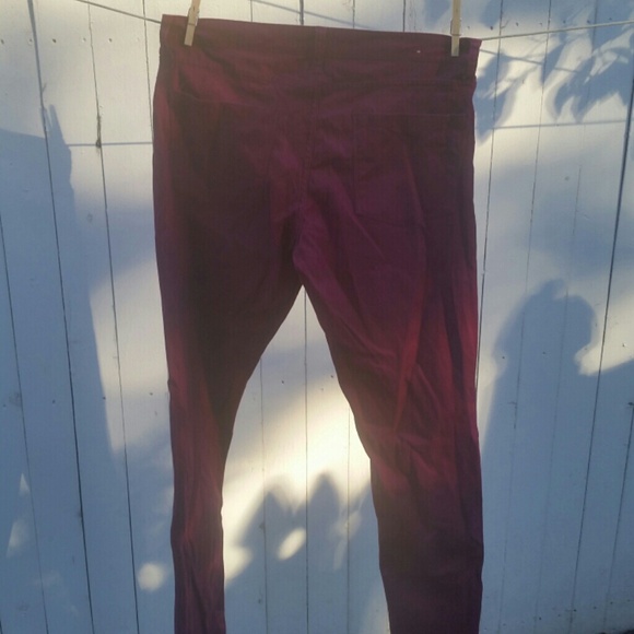 Joe Fresh Maroon basic skinnies - Picture 2 of 3