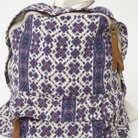 💣ISO💣 BRANDYMELVILLE BACKPACK