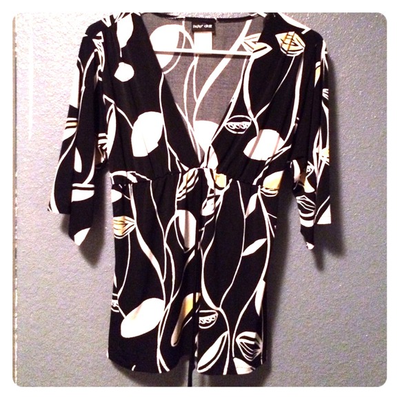 Stretch floral top.