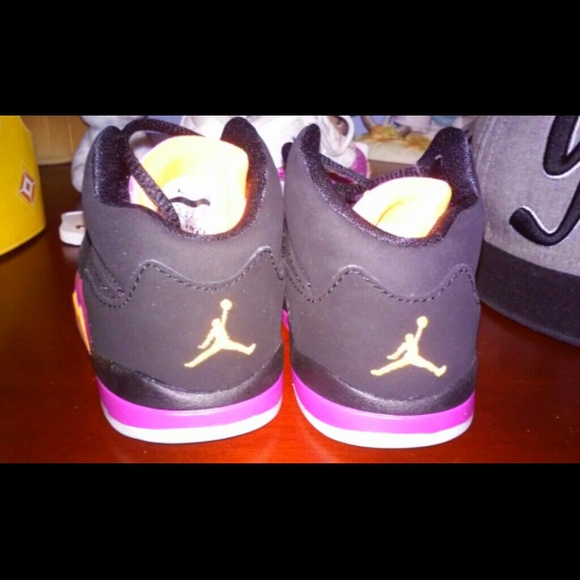 Jordan 5 (V) Retro Black Bright Citrus Fusion Pink - Picture 3 of 4