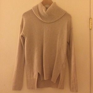 Awesome Warm Gap sweater