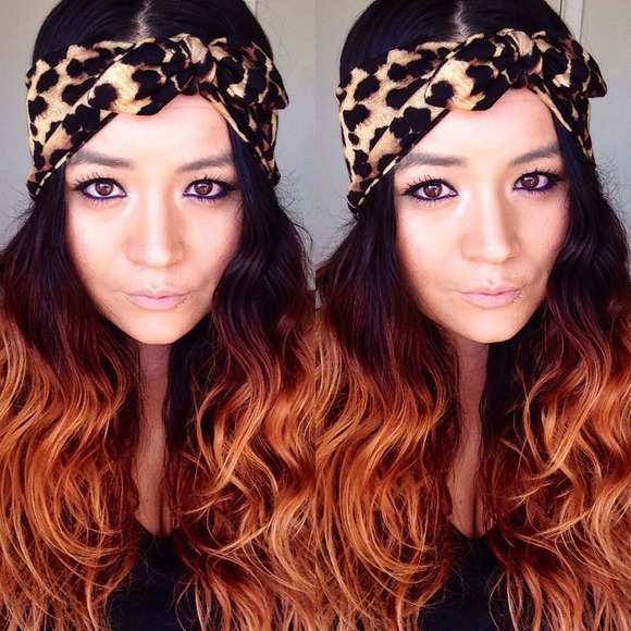 The tie side in leopard