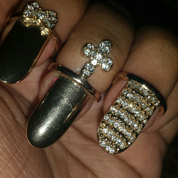 Nail rings