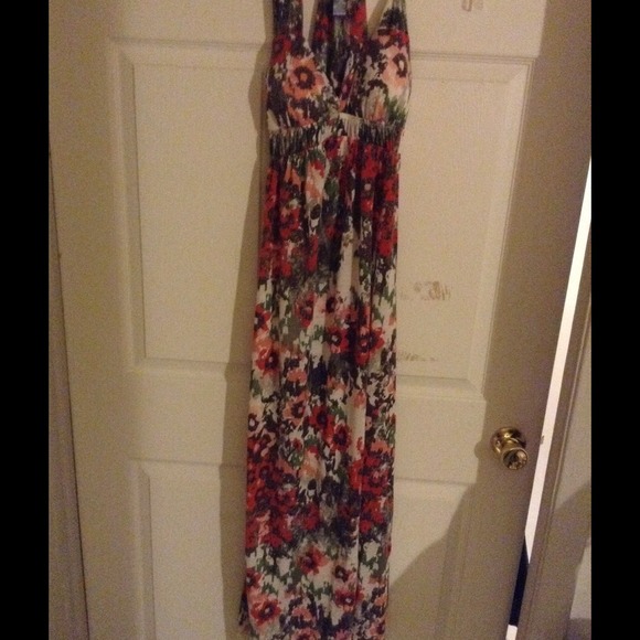 Floral dress wore only once!!! 🌟REDUSTED🌟