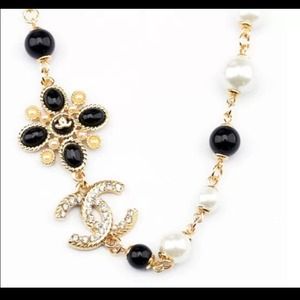 Betsy Johnson necklace black