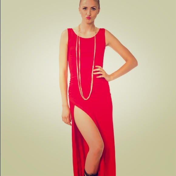 ❗️🚫SOLD in Bundle - Red Slit Maxi Dress
