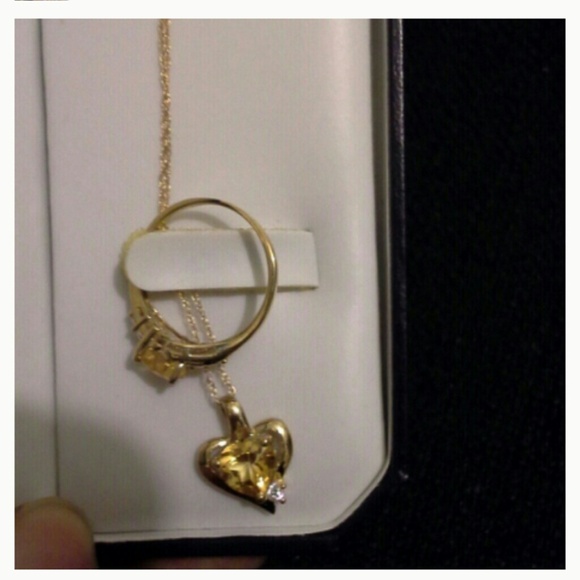 November birthstone jewlery