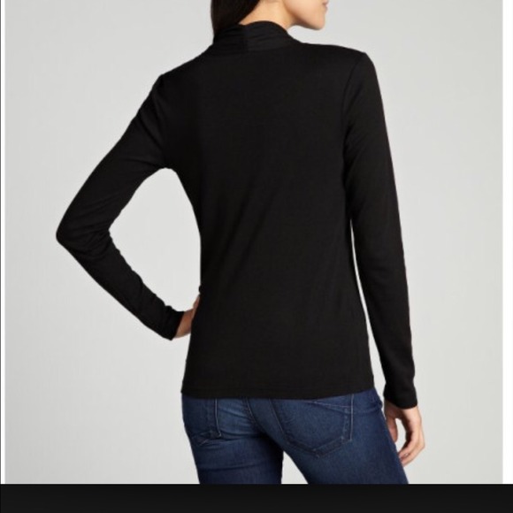 💥💥💥💥Front wrap top with shirring ONE DAY SALE - Picture 2 of 4