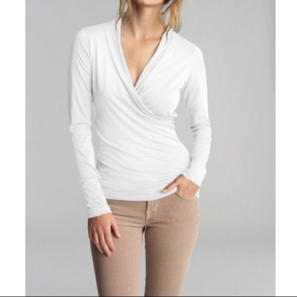 💥💥💥💥Front wrap top with shirring ONE DAY SALE - Picture 3 of 4