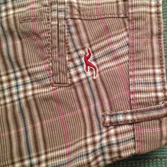 Shorts - Picture 3 of 3