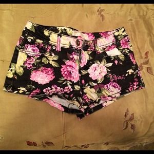 Flowered shorts