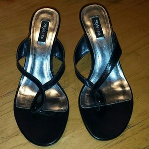 Patent Leather thong sandals