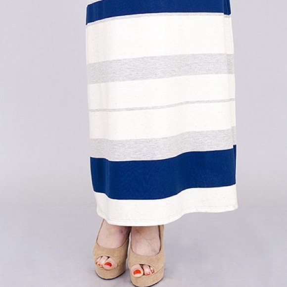 "Out At Sea" Navy Striped Maxi Skirt - Picture 3 of 3
