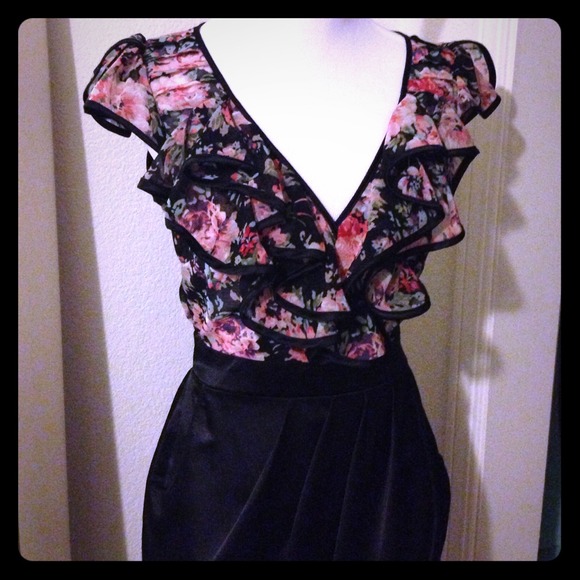 Floral ruffle dress