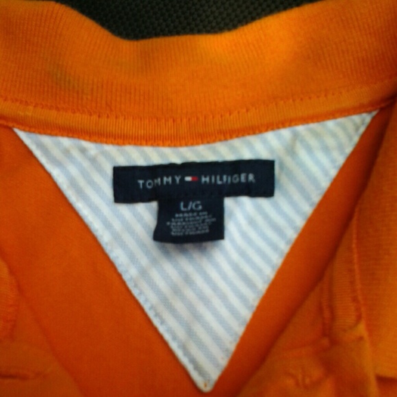 Authentic Tommy Hilfiger Shirt - Picture 3 of 3