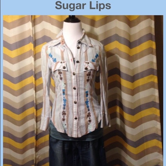 Sugar Lips button down shirt