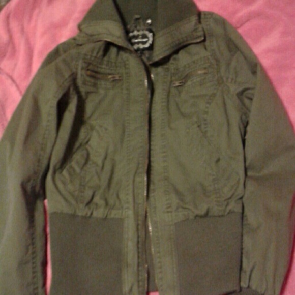 Jacket - Picture 2 of 3