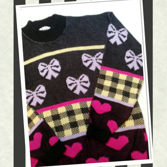 Vintage Cutesy Sweater - Picture 2 of 4
