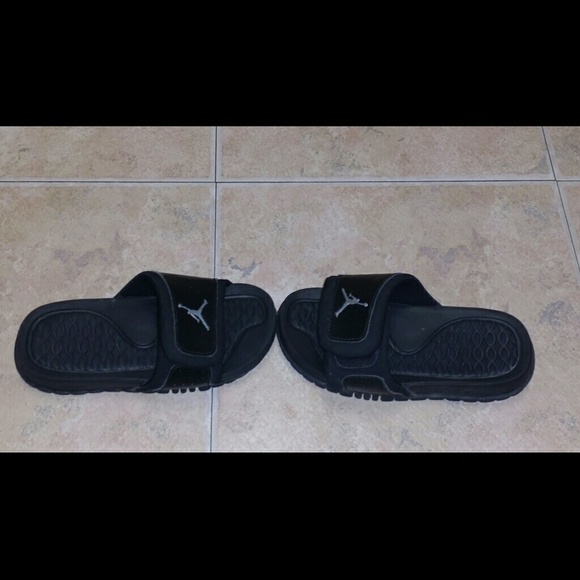 Boys jordan slides (sold) - Picture 2 of 2