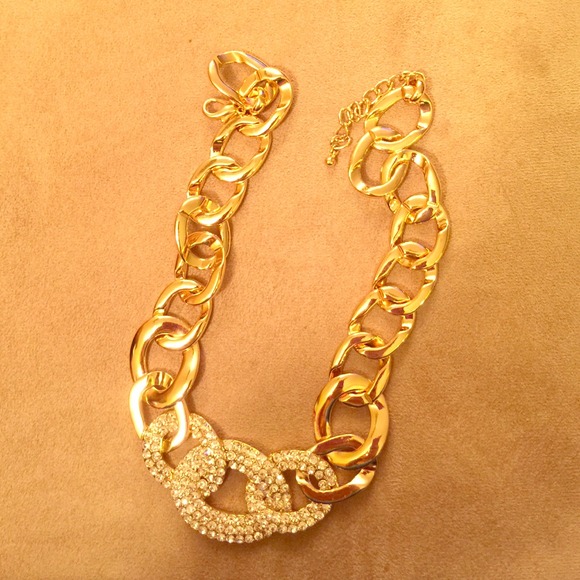 Forever 21 necklace