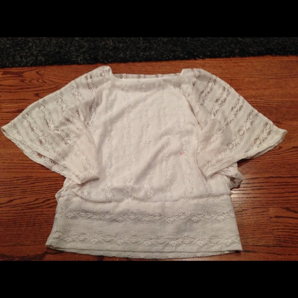 White lace top size small - Picture 1 of 3