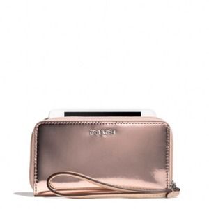 !!SOLD! Coach Rose Gold Metallic mirrored wristlet
