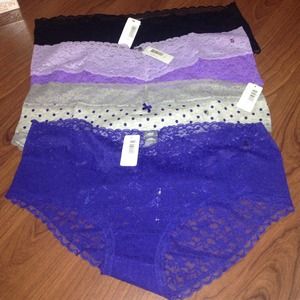BRAND NEW XL AERIE UNDIES