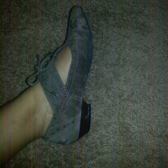 Flats - Picture 2 of 2