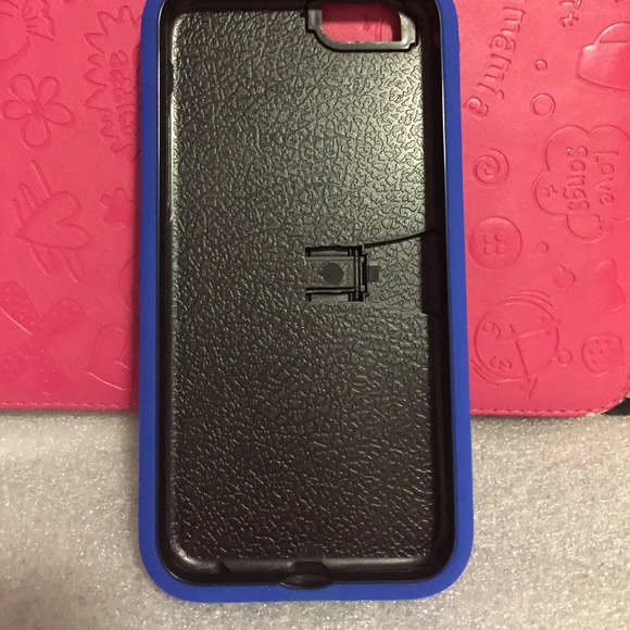 iPhone 6 hard stand case blue or sky blue - Picture 4 of 4