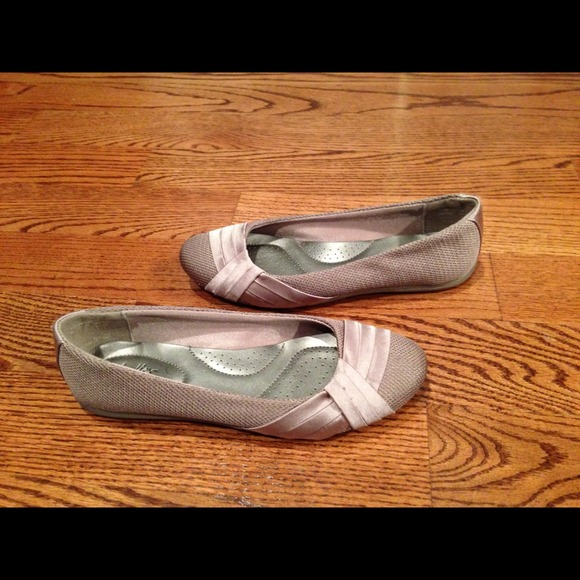 Pink/ beige flats size 7 1/2