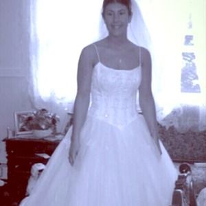 Wedding gown (Oleg Cassini) & veil.