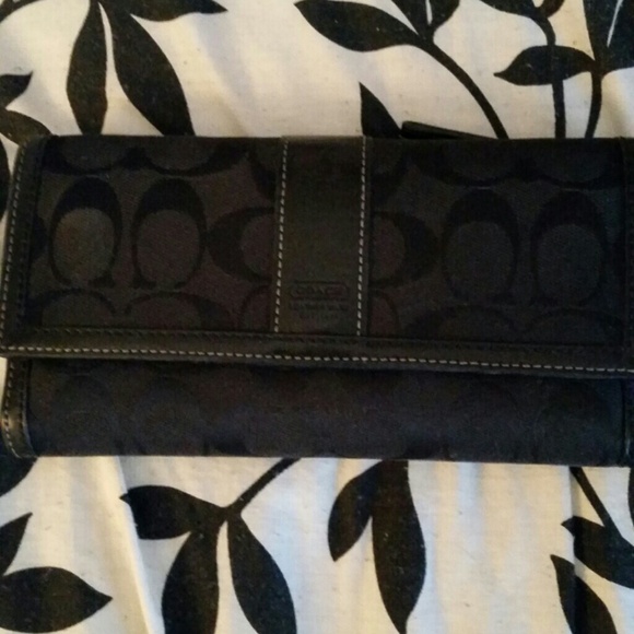 **SALE authentic coach wallet