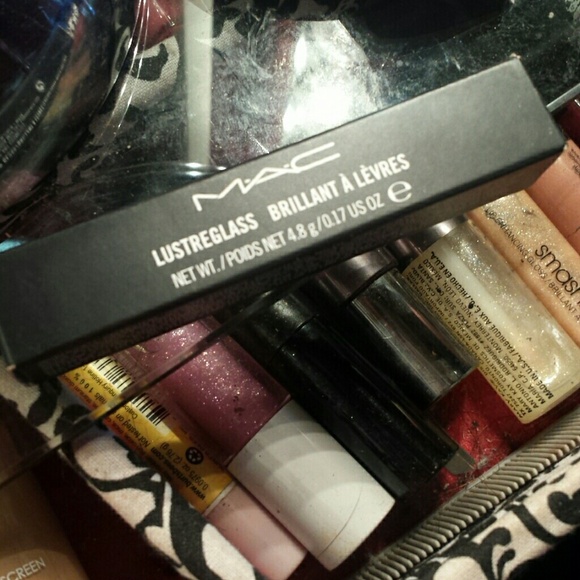 [SOLD] MAC Cosmetics LipGlass