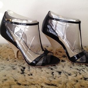 🆕Patent T-Strap Sandal