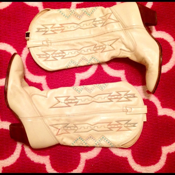 Vintage Cowgirl Boots, Cream