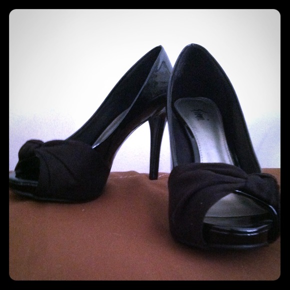 Black heels!