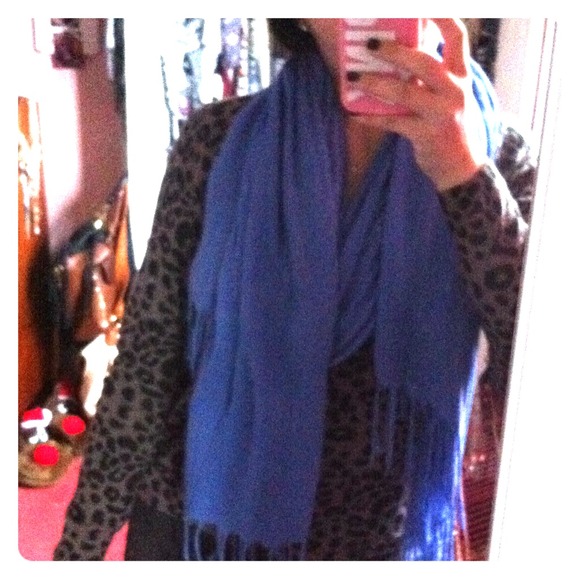 Blue scarf