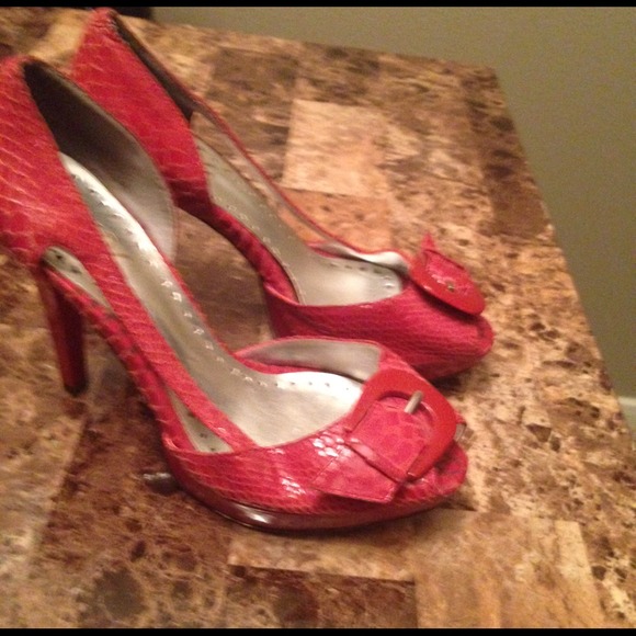 BCBG heels