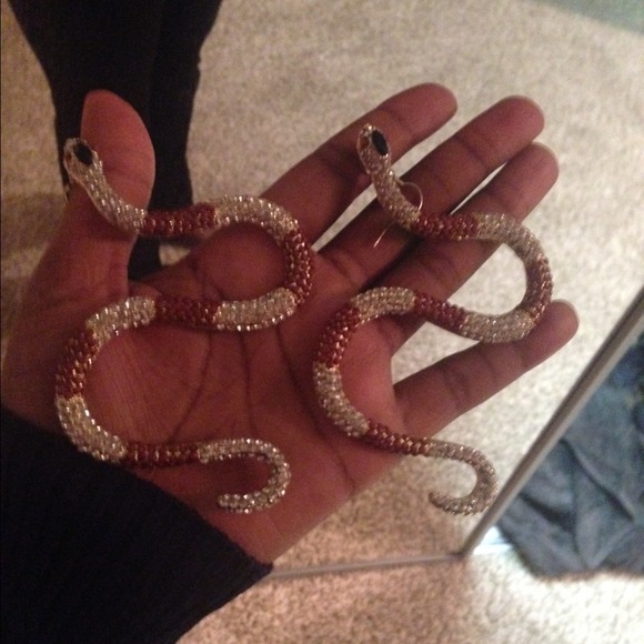 Bebe earrings