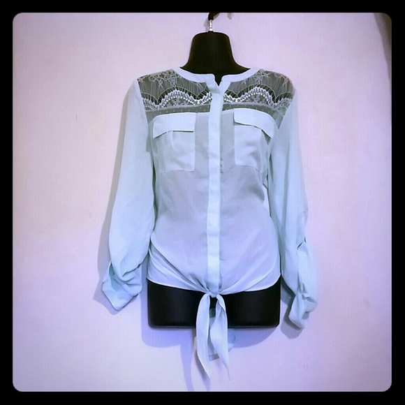 🔴SOLD🔴Mint Button Down Top