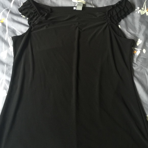 Black ruffled blouse - Picture 1 of 1